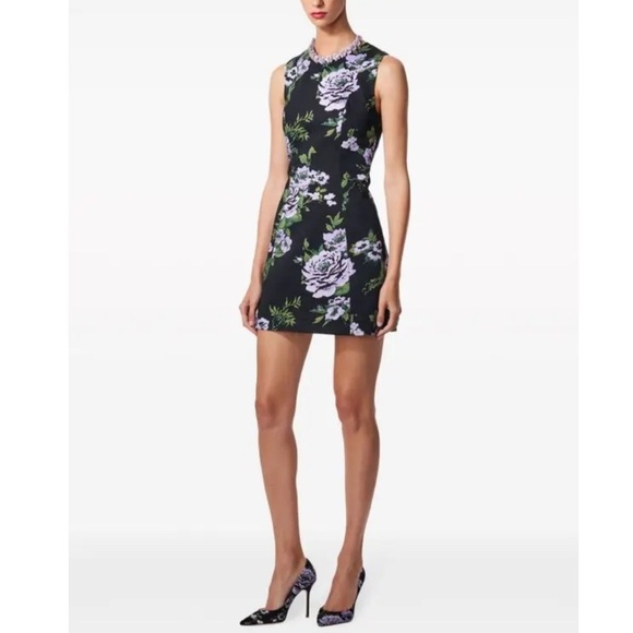 Carolina Herrera Dresses & Skirts - Carolina Herrera Italy Paneled Floral Print Mini Dress Excellent $1,890. Size 2